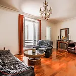 Apartment In Rue Saint-Honore
