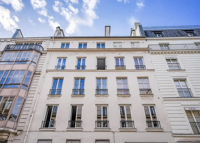 Apartment In Rue Saint-Honore